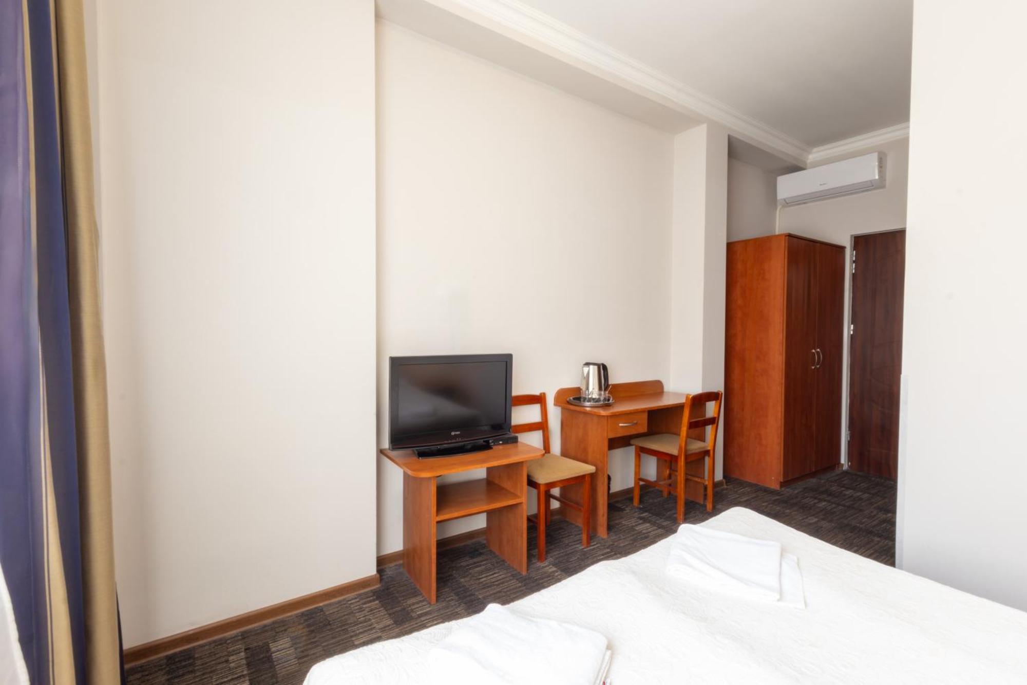 Noclegi Stadion Bed & Breakfast Варшава Экстерьер фото