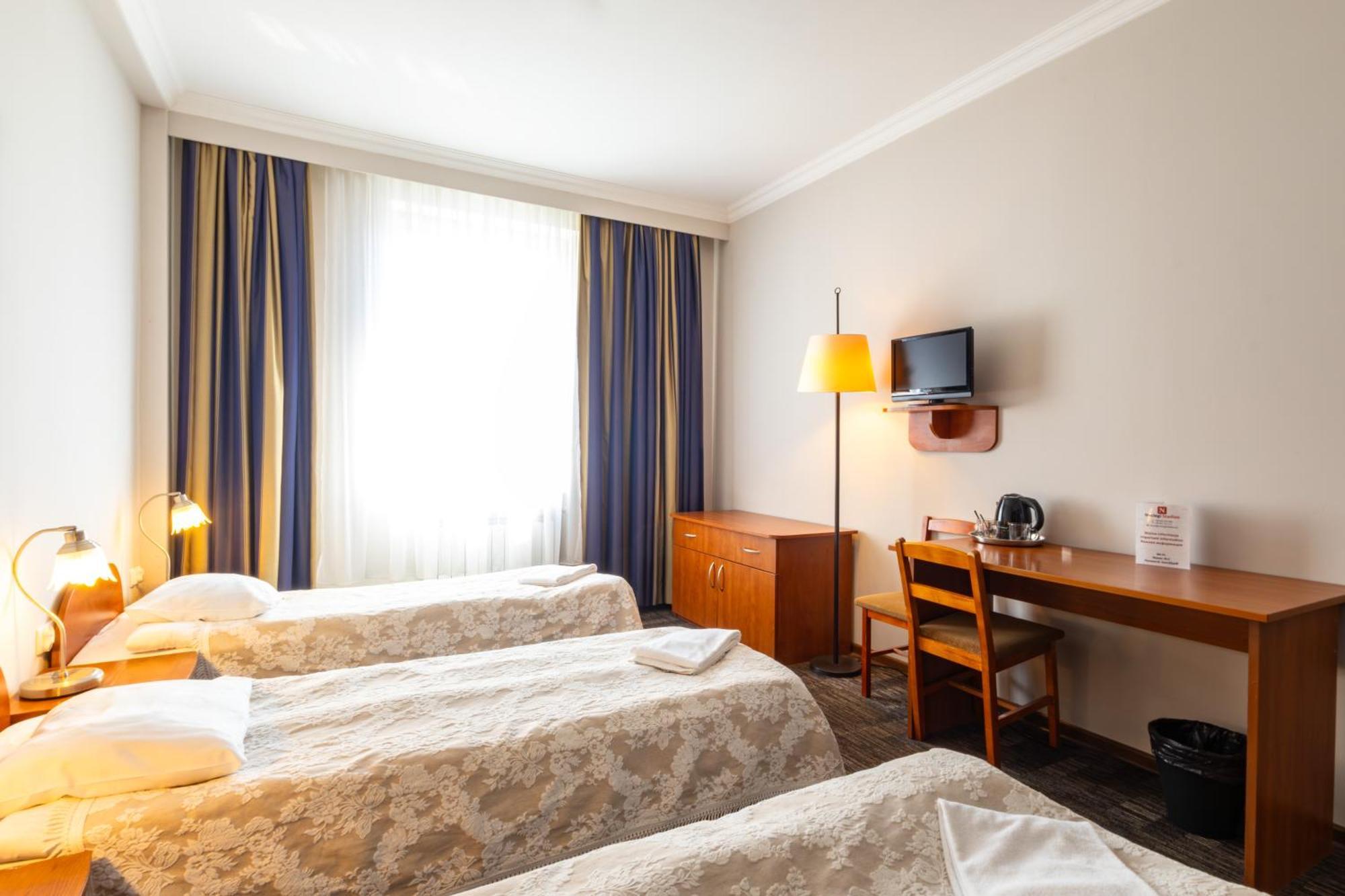 Noclegi Stadion Bed & Breakfast Варшава Экстерьер фото