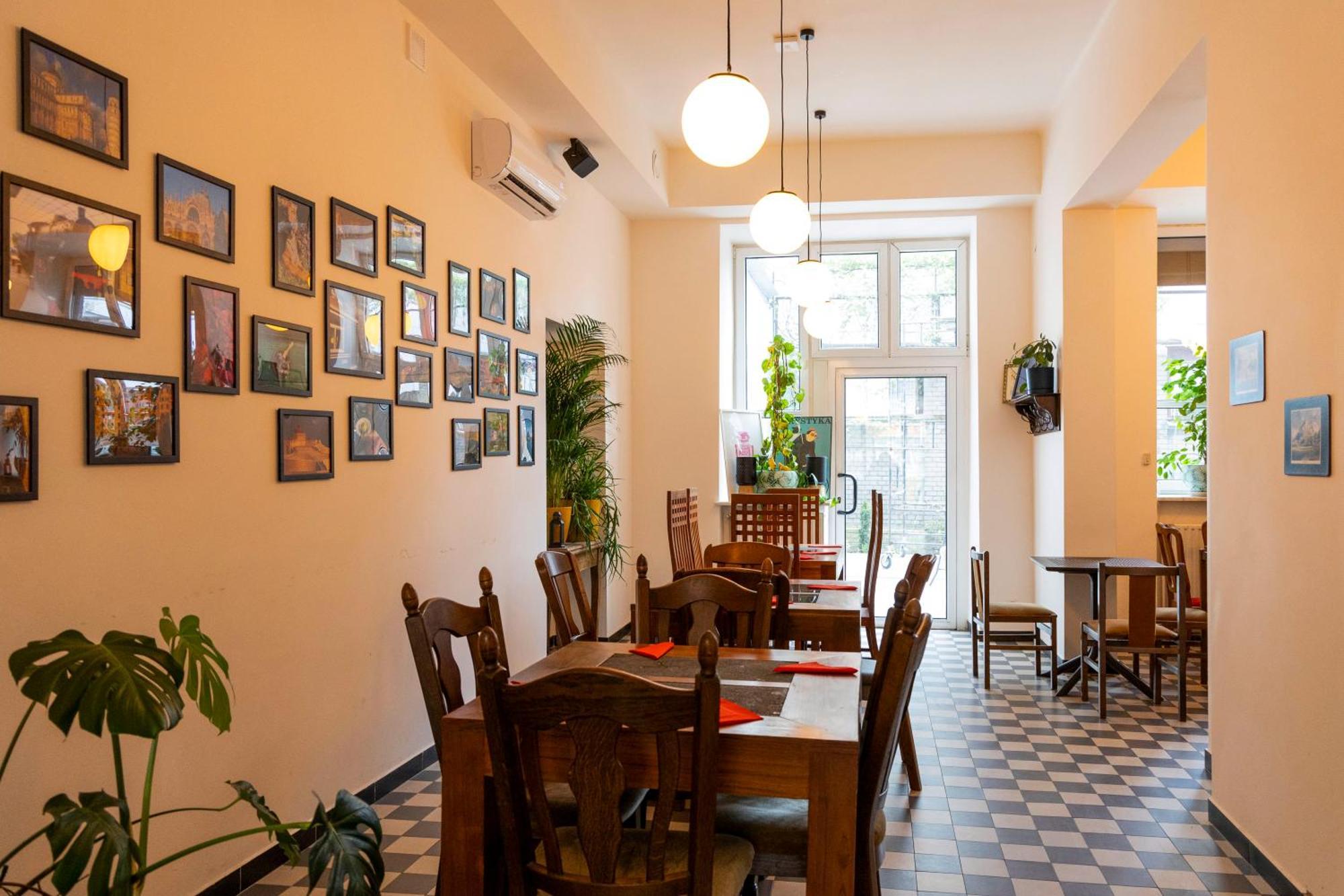 Noclegi Stadion Bed & Breakfast Варшава Экстерьер фото