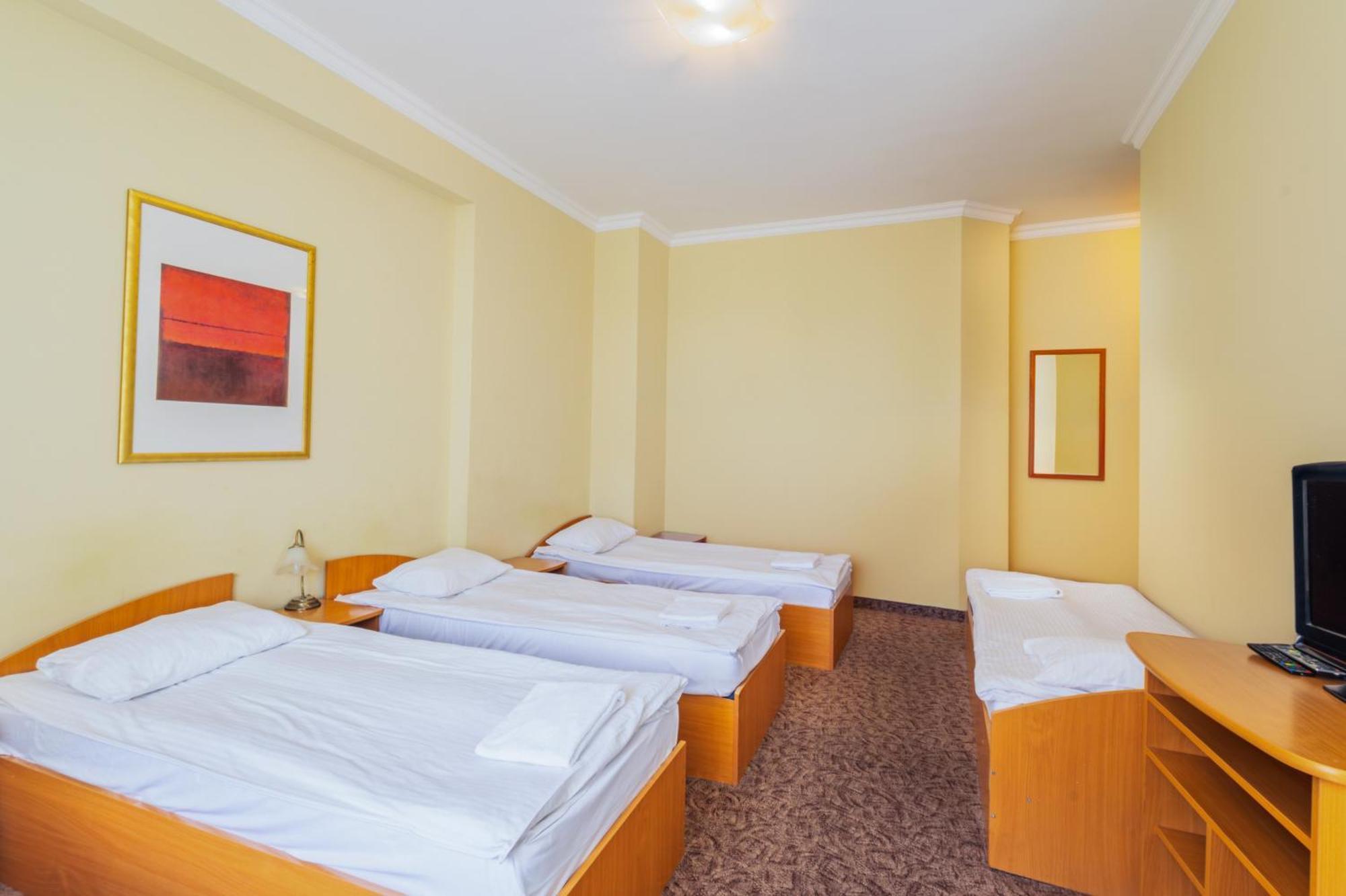Noclegi Stadion Bed & Breakfast Варшава Экстерьер фото
