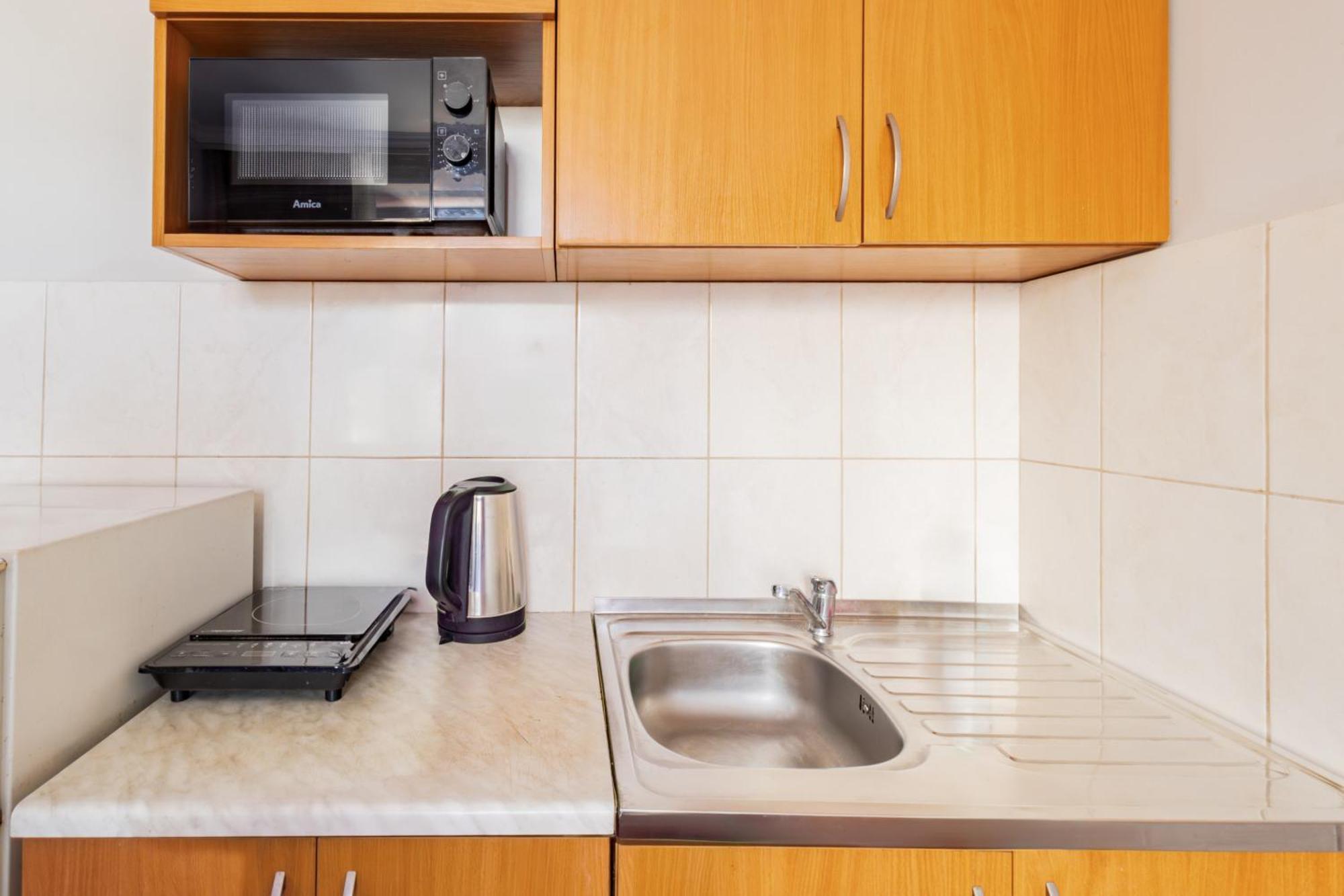 Noclegi Stadion Bed & Breakfast Варшава Экстерьер фото