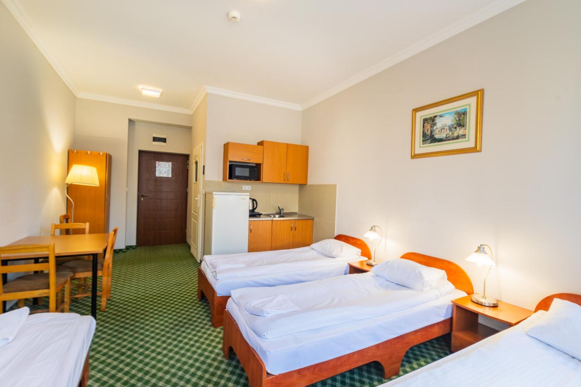 Noclegi Stadion Bed & Breakfast Варшава Экстерьер фото